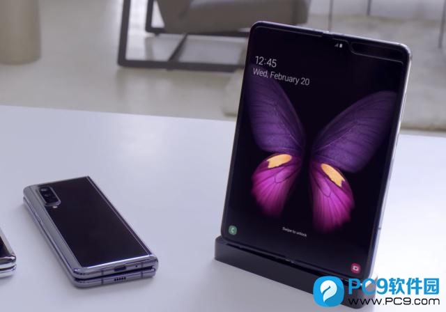 三星Galaxy Fold折叠屏手机